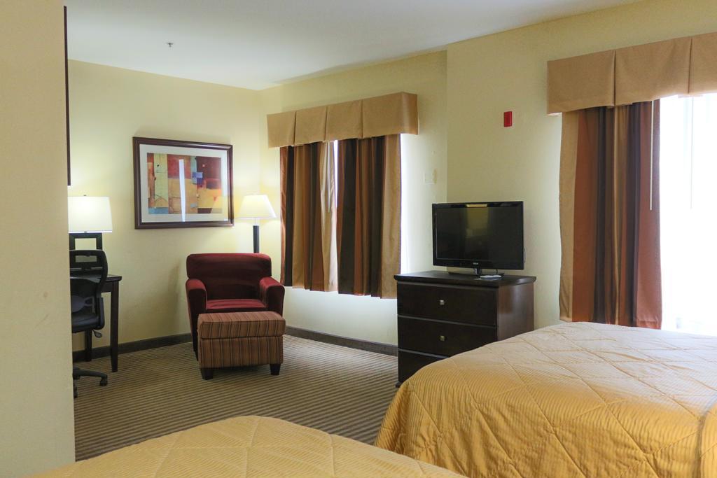 Otel Frontier