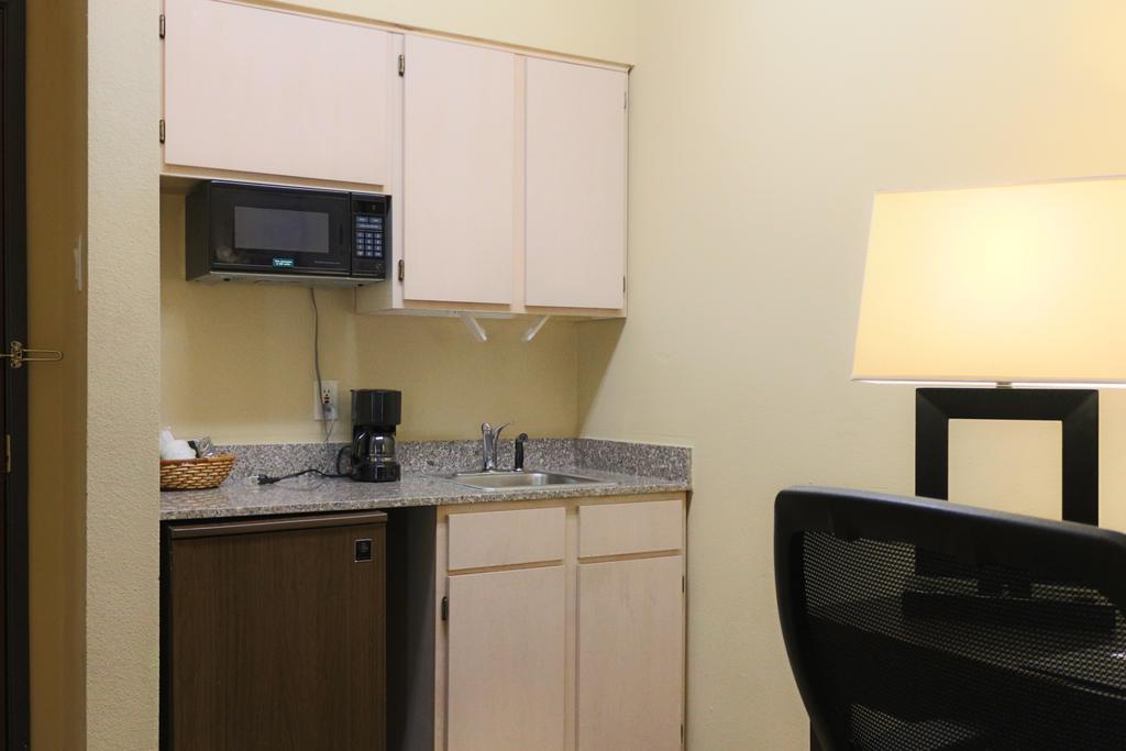 Frontier Otel 2*