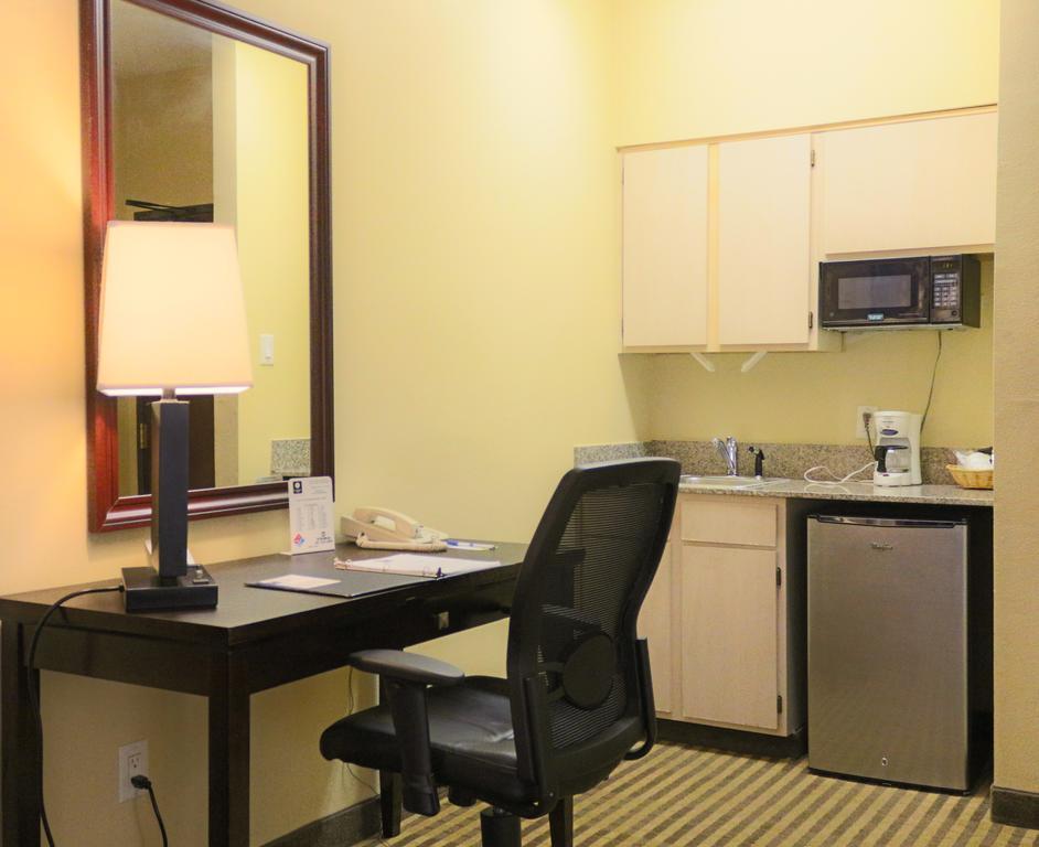 Frontier Otel