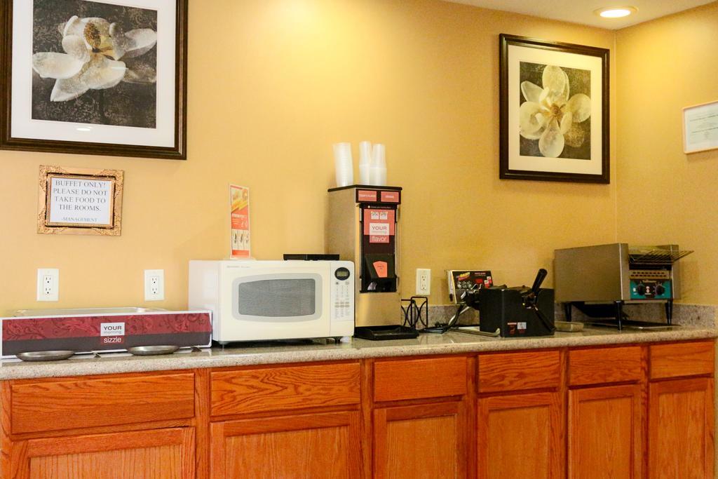 Frontier Otel 2*